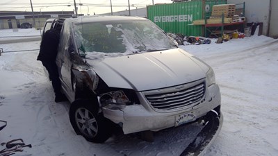 J23008, 11 Town and Country, 3.6L.jpg