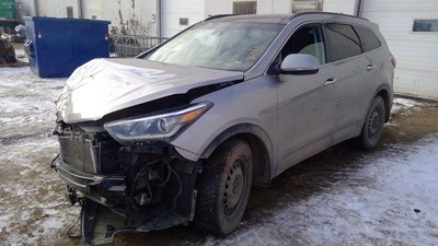J24016, 19 Sante Fe, 3.3L.jpg