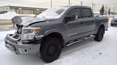 J25021, 18 Titan, 5.6L.jpg