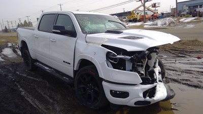 J25040, 21 Ram1500, 5.7L.jpg
