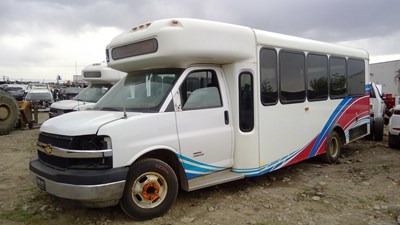 J25065, 14 Savana4500, 6.6L Diesel.jpg