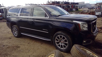 J25090, 17 YukonXL Denali, 6.2L.jpg