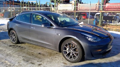 J26008, 20 Tesla3, electric.jpg