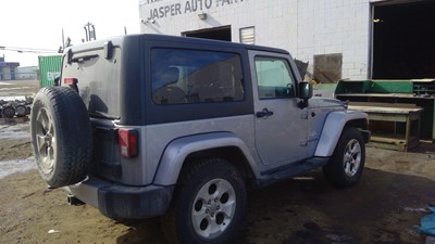 J26032, 13 Wrangler, 3.6L.jpg
