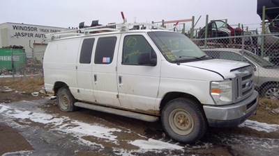 J26035. 11 FordE250, 4.6L.jpg