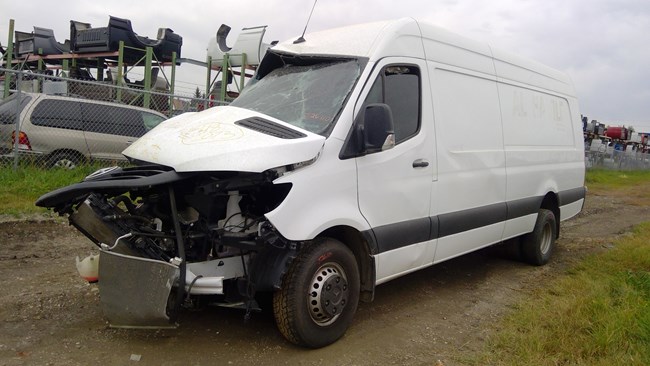 J26110, 23 Sprinter3500, 2.0L Diesel.jpg