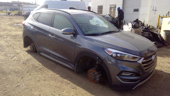 J26118, 17 tucson, 1.6L.jpg